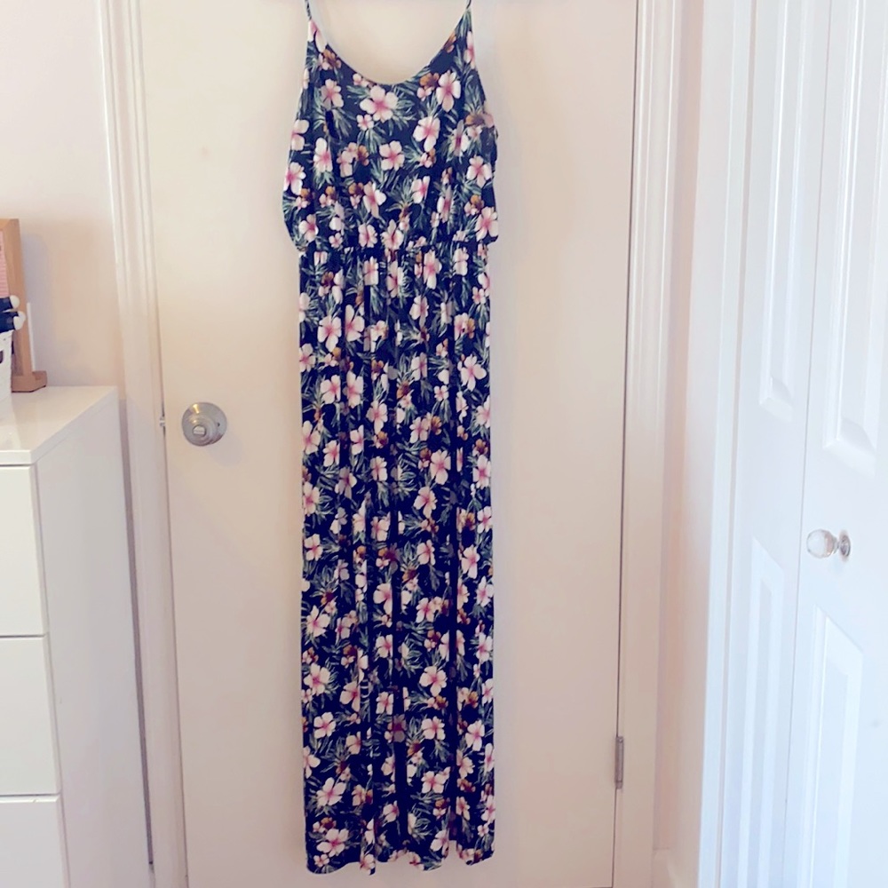 NWT All in Favor Floral Maxi Dress